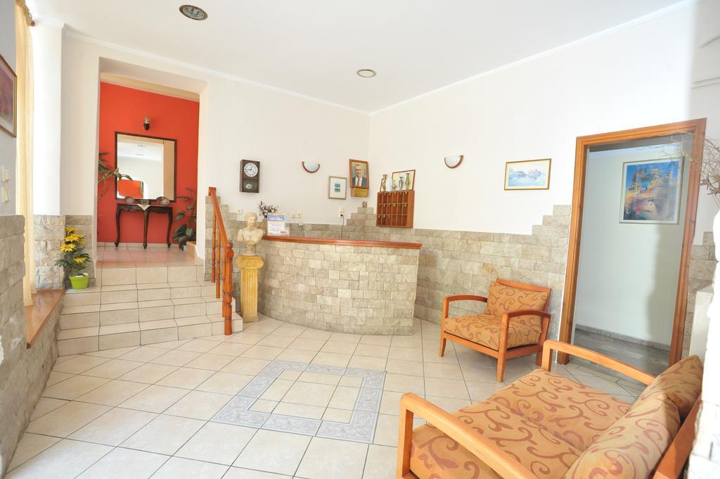 נאפפליו Hera Hotel מראה חיצוני תמונה